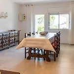 PORT DE LA SELVA 94 Apartamento con extenso jardín y barbacoa